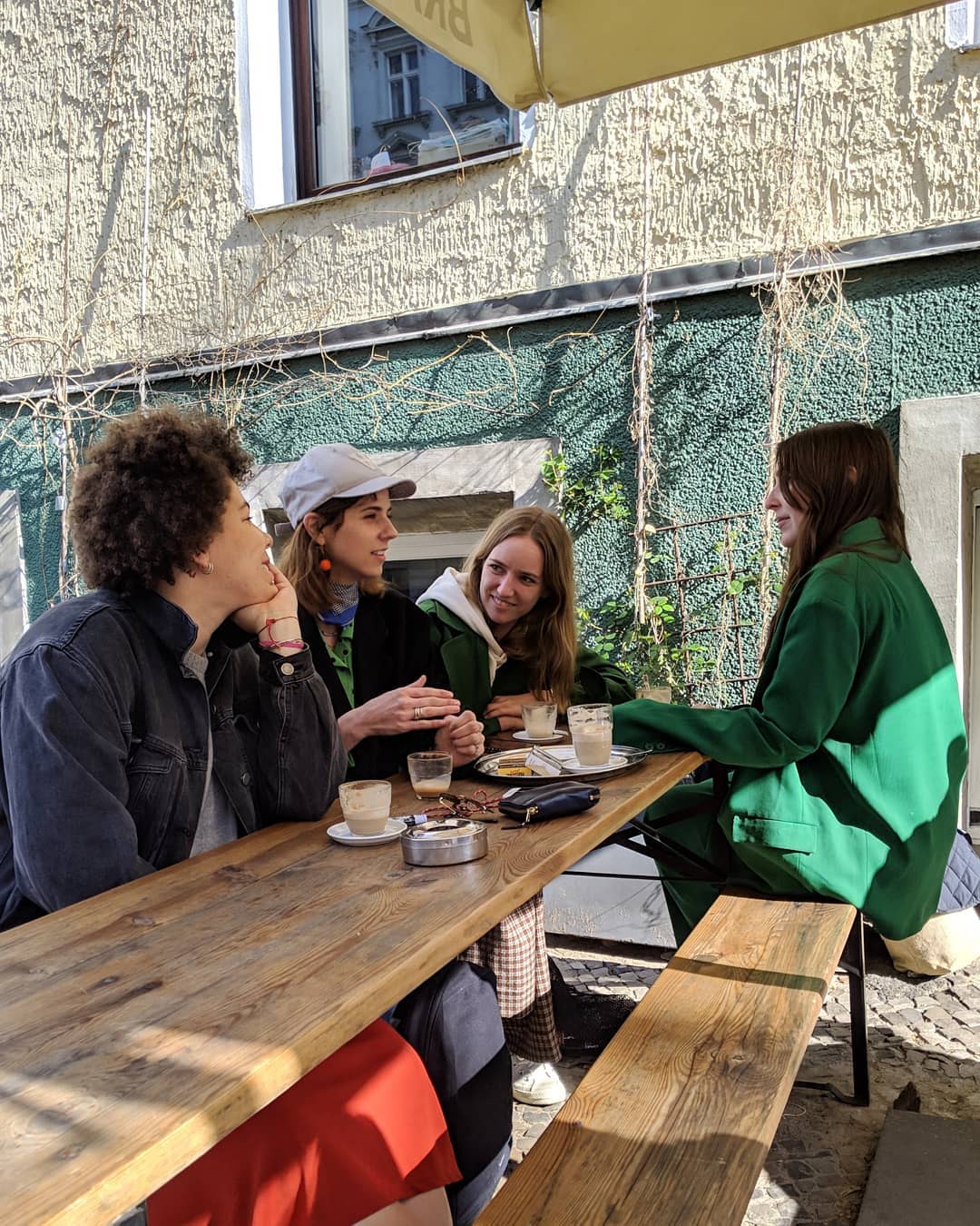 Montage sind gar nicht so schlimm mit so einem schönen Team. Danke, ihr. @thisisjanewayne