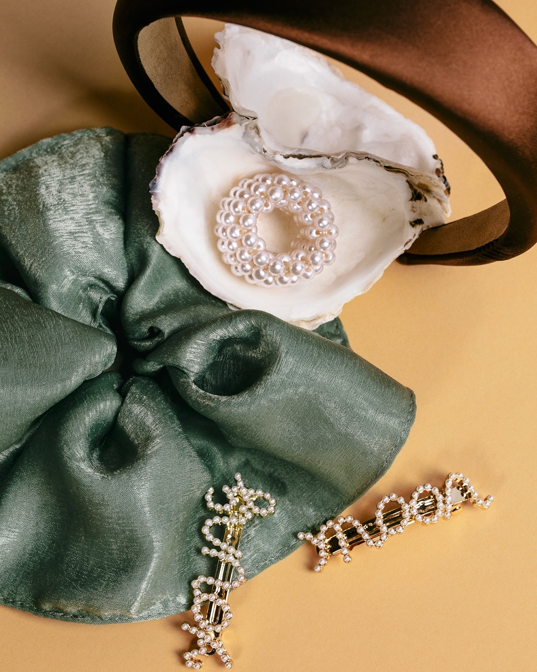 #YoungMoon Nov 20th, @kaufdichgluecklich x @thisisjanewayne | Anzeige