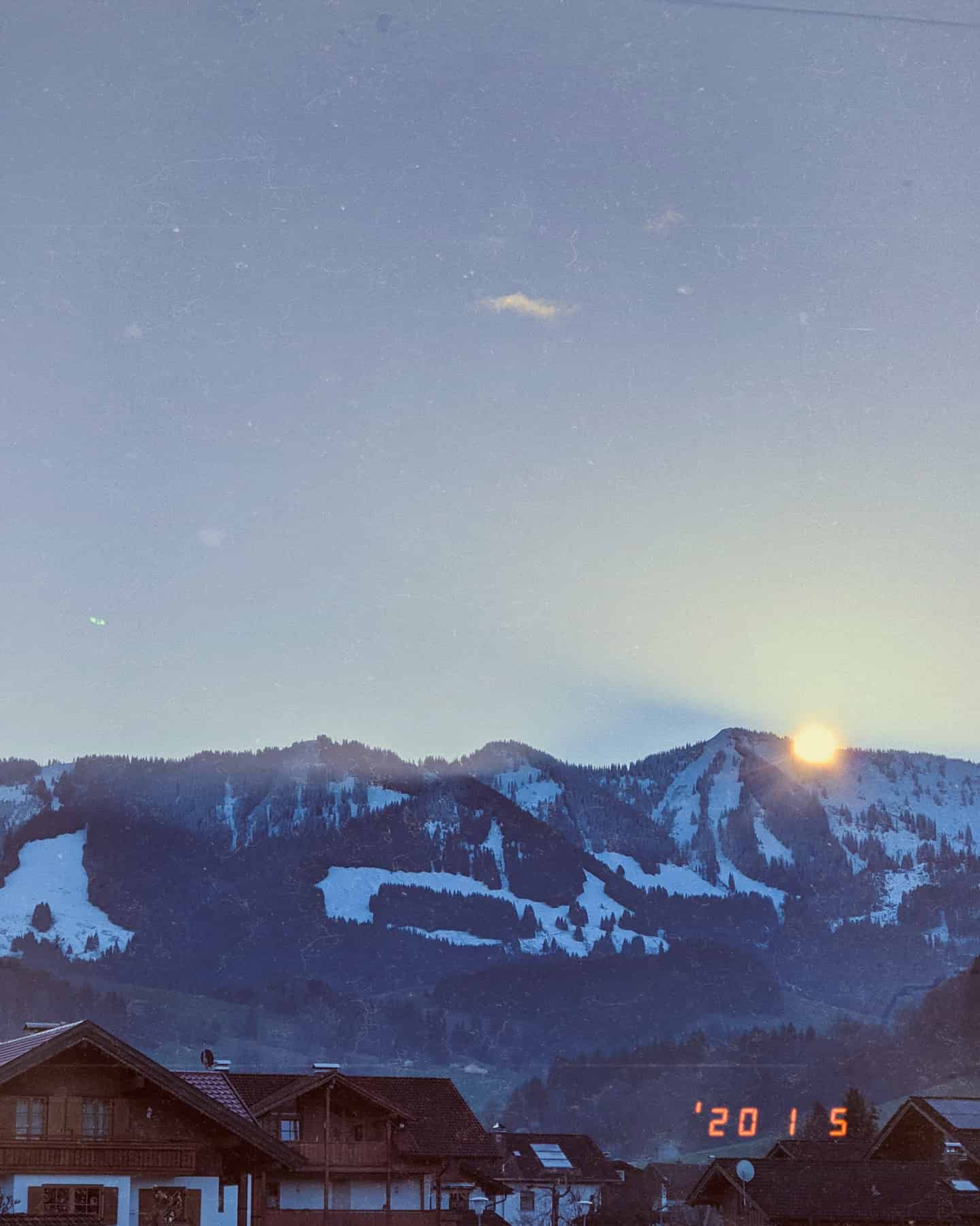 How I'll miss waking up like this - neither a smartphone nor any hustle and bustle in sight, just mountains, blue skies, big dreams and ️ ahead. #readyforanything (with you)