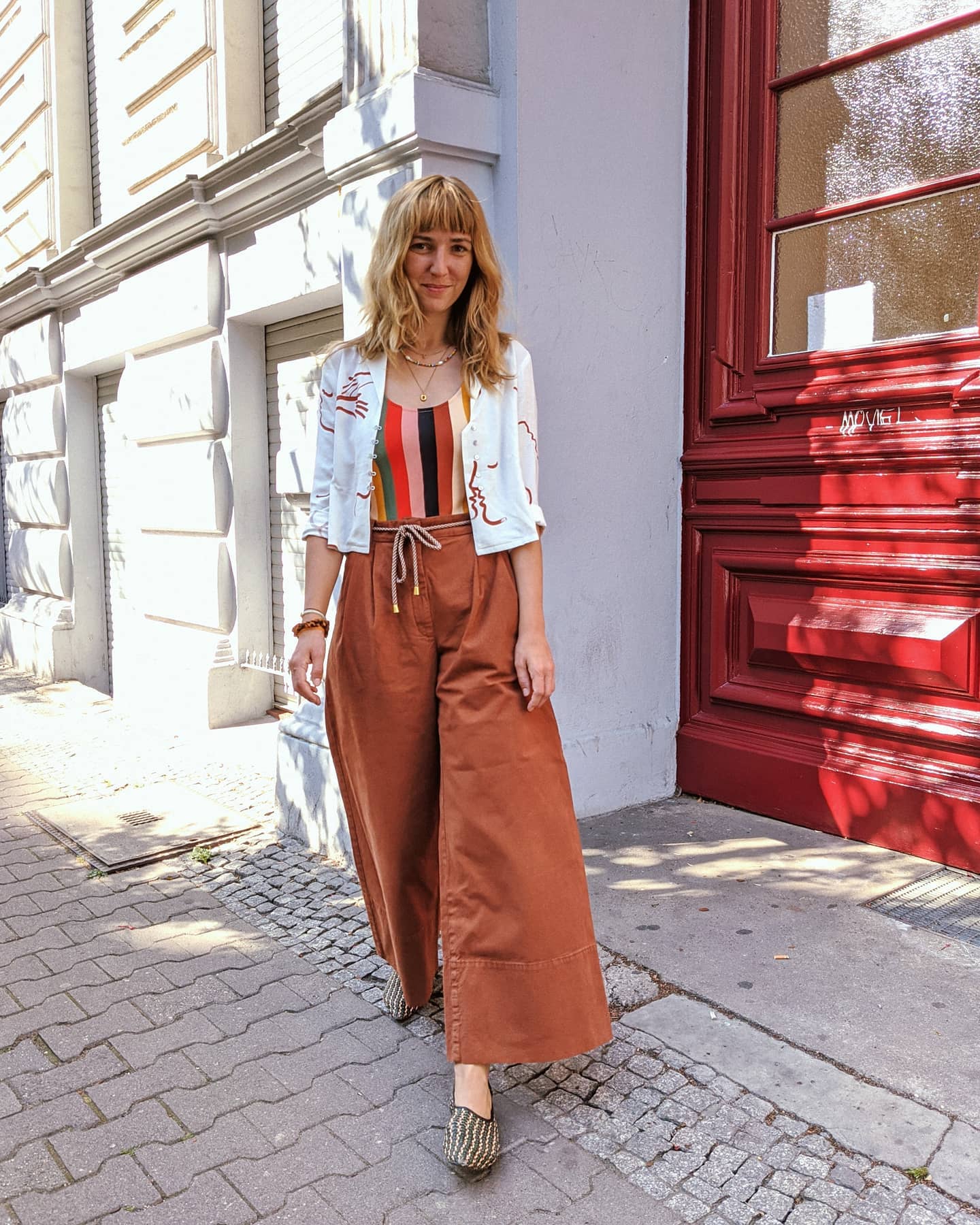 A sleepless night, a baby boy in a very bad mood, 40 degrees in our apartement and I got nothing done at all. How was your monday? 🥴