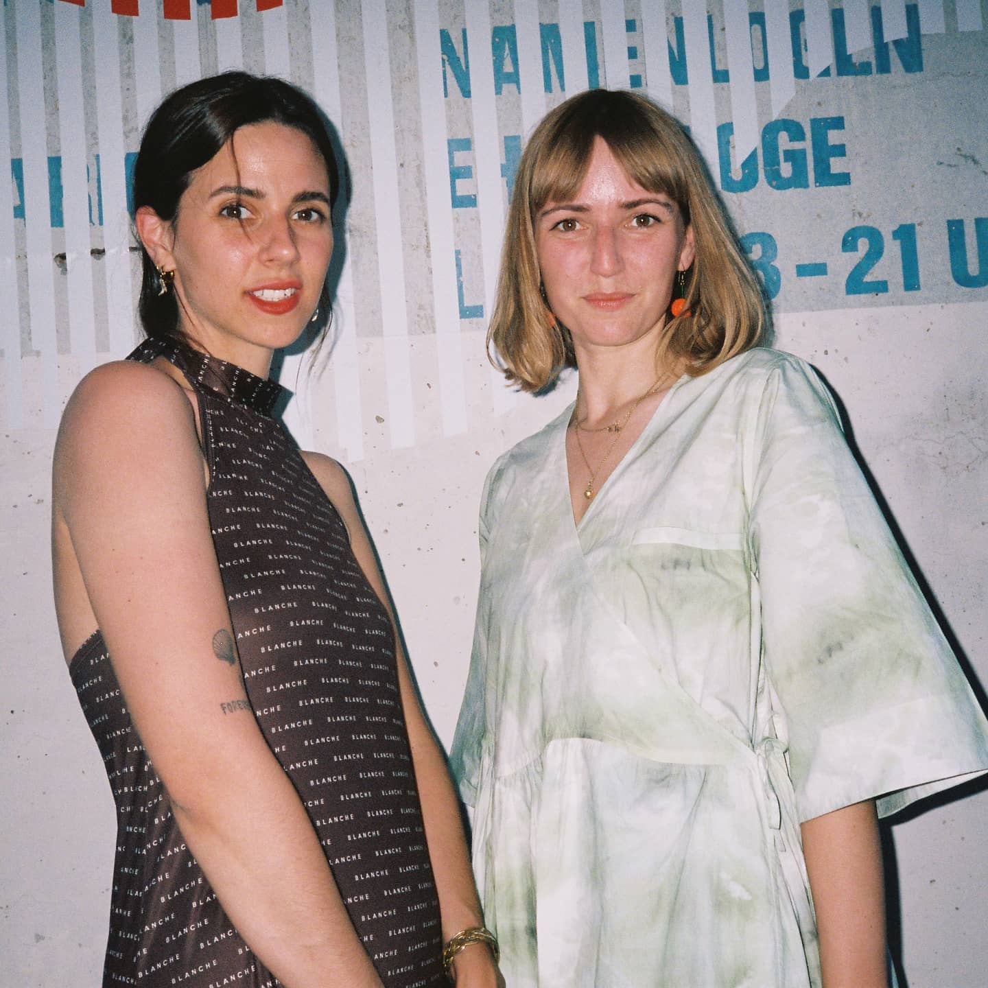 Anzeige | Thank you @jonashuckstorf for these beautiful couple pictures with my wifey @nikejane during my first @bett1open Tennis Tournament here in Berlin  Feeling alive, stronger together and forever grateful. I'm hooked 

@bett1.de #bett1open #wta #roadtowimbledon #sportainment @pragagency