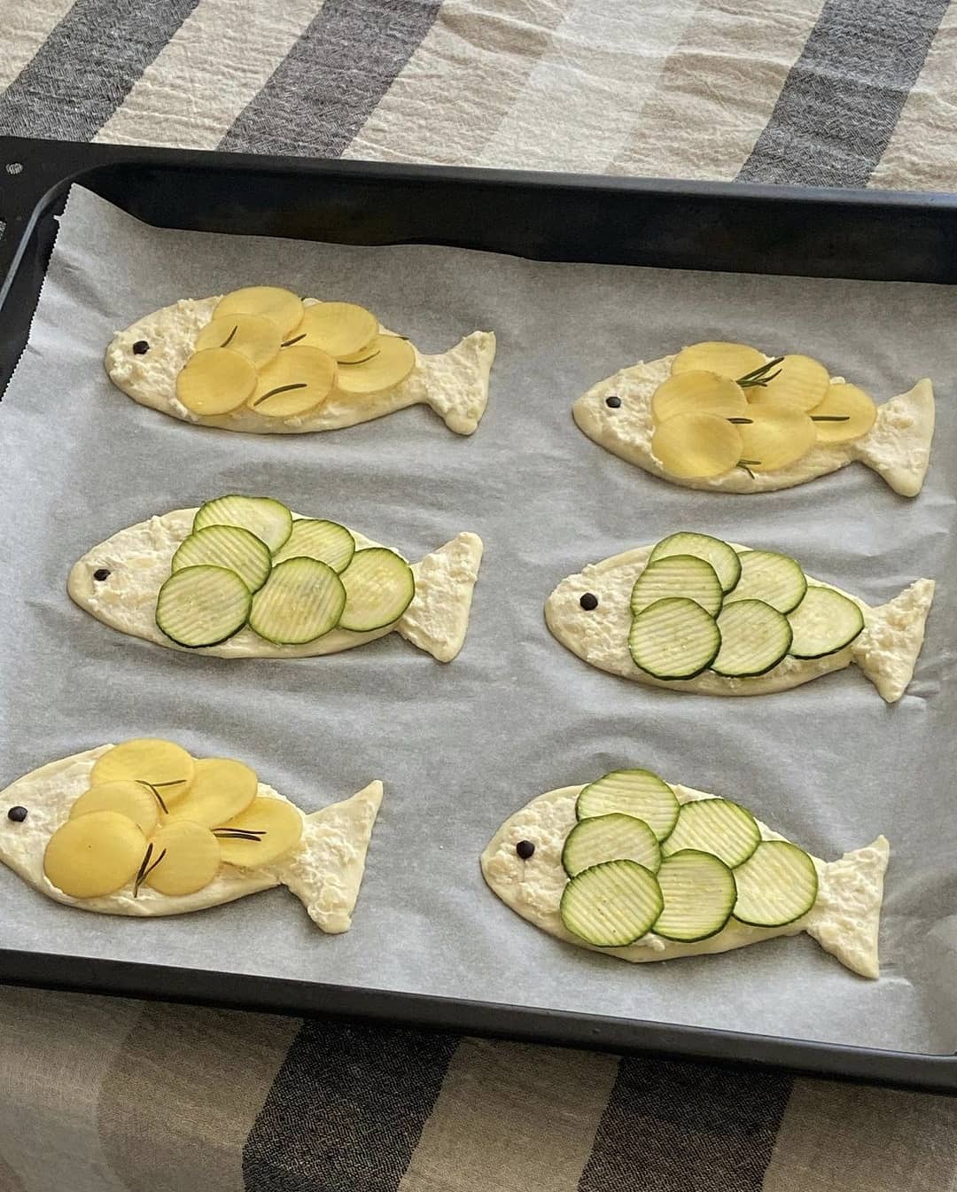 #Pizzabianca  by @celineyrs