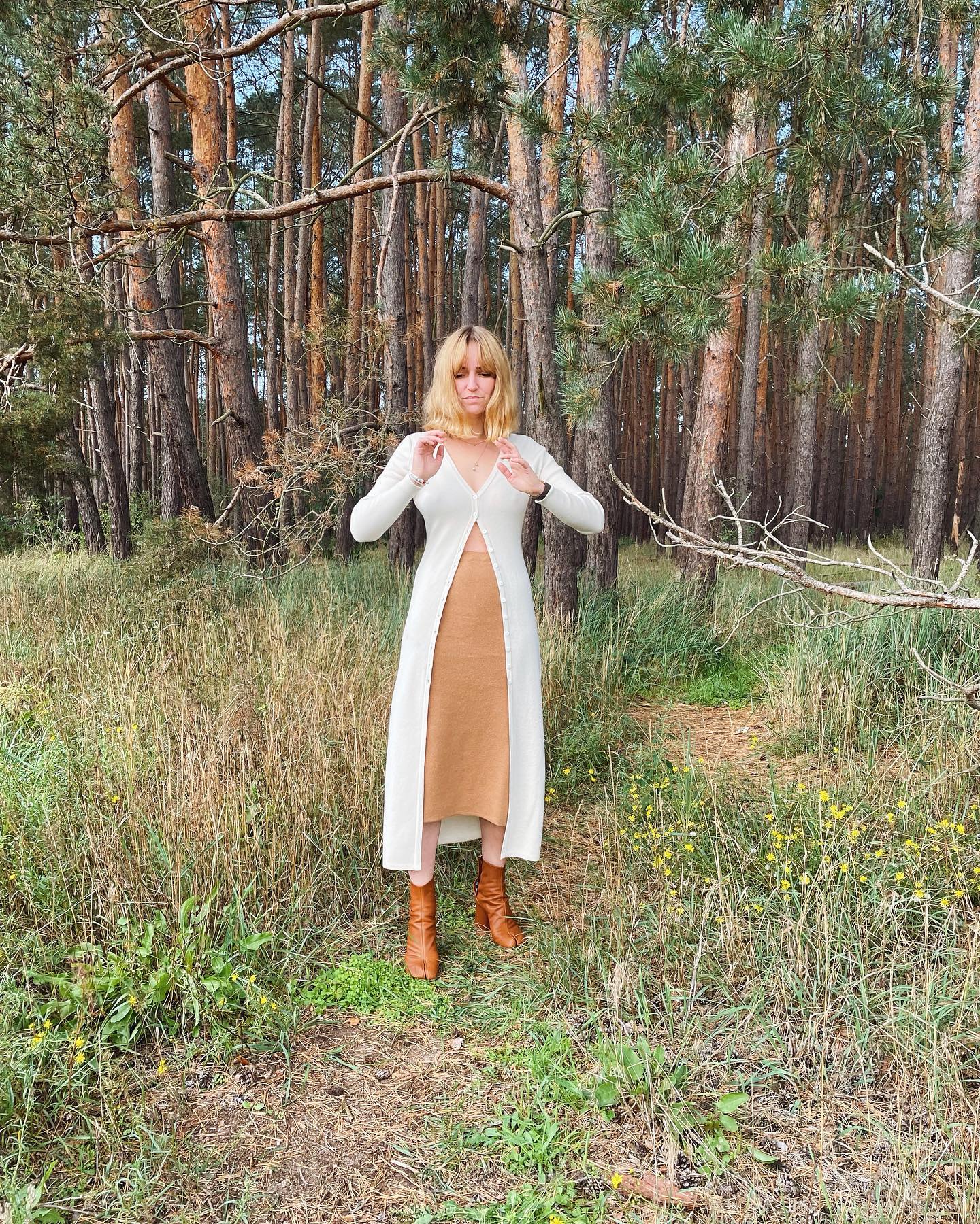 In the Woods for @jannjune x @rauwm_  Made of recycled cashmere and too fluffy to be true. - Gifted / Anzeige von Herzen ️